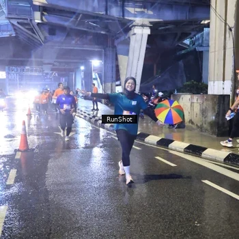 Runner Photo 7921471