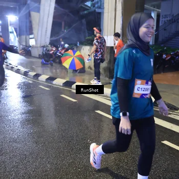 Runner Photo 7921491