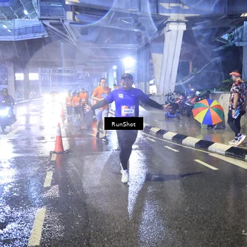 Runner Photo 7921496