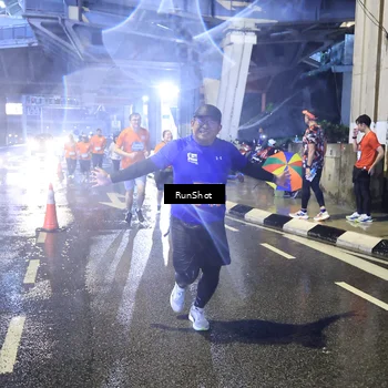 Runner Photo 7921503