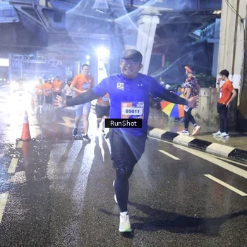 Runner Photo 7921506