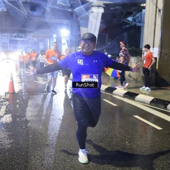 Runner Photo 7921510