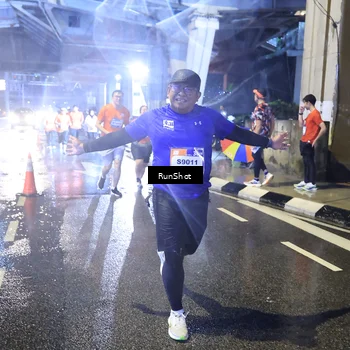 Runner Photo 7921511
