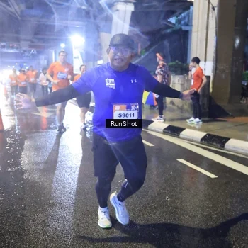 Runner Photo 7921514