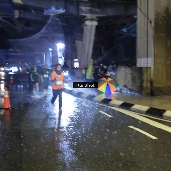 Runner Photo 7921572