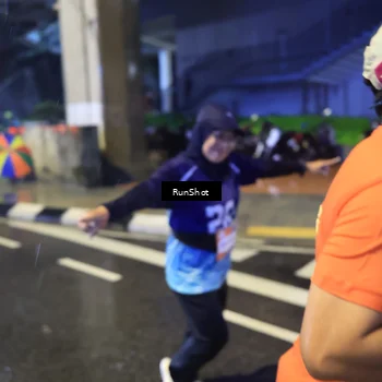 Runner Photo 7921587