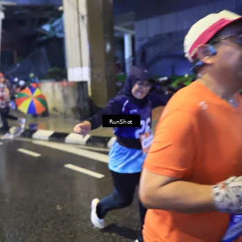 Runner Photo 7921589