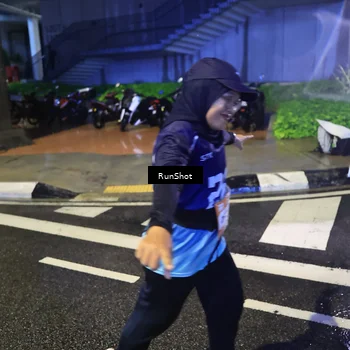 Runner Photo 7921593