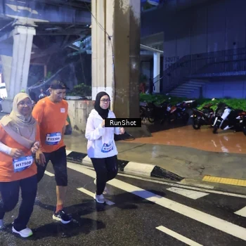 Runner Photo 7921619