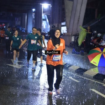 Runner Photo 7921620
