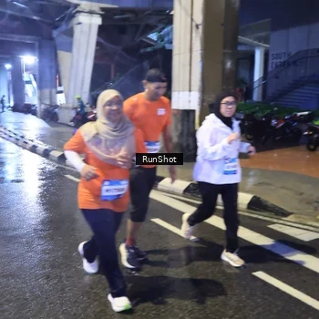 Runner Photo 7921623