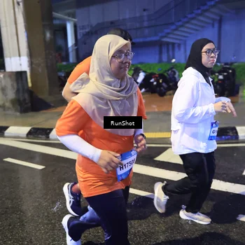 Runner Photo 7921635