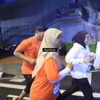 Runner Photo 7921638