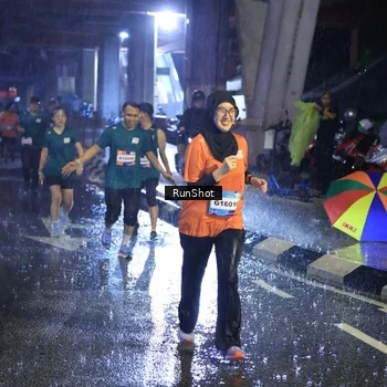 Runner Photo 7921642