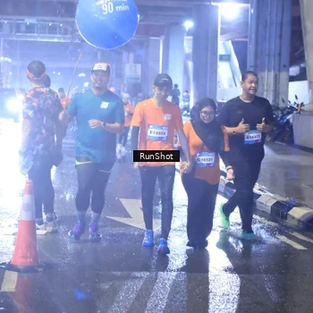 Runner Photo 7921649
