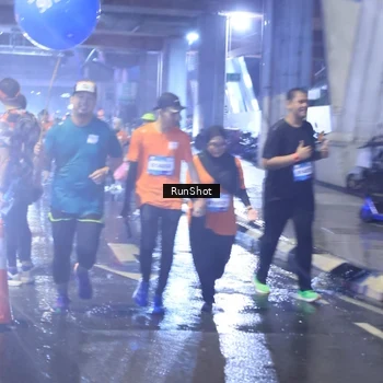 Runner Photo 7921655