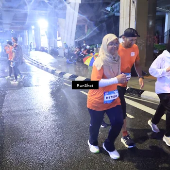 Runner Photo 7921666
