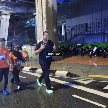 Runner Photo 7921692