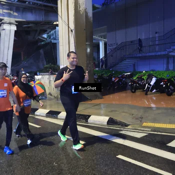 Runner Photo 7921693