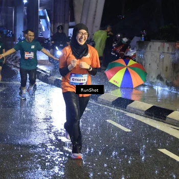 Runner Photo 7921696