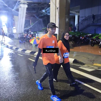 Runner Photo 7921713