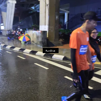 Runner Photo 7921724