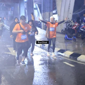Runner Photo 7921728