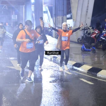 Runner Photo 7921729