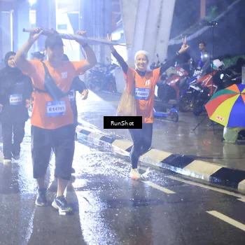 Runner Photo 7921736