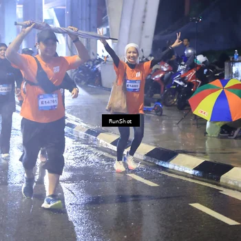 Runner Photo 7921738