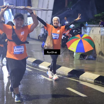 Runner Photo 7921747