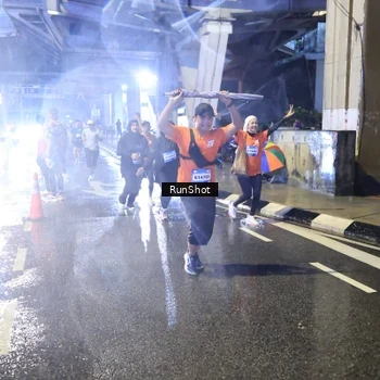 Runner Photo 7921755