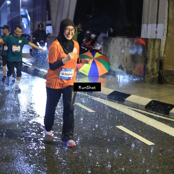 Runner Photo 7921762