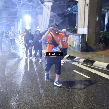 Runner Photo 7921764