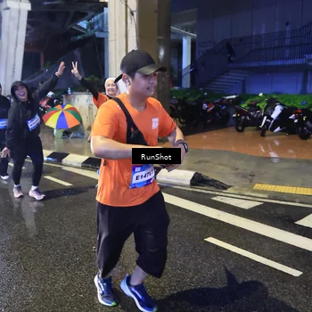 Runner Photo 7921769