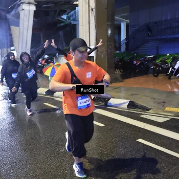 Runner Photo 7921771