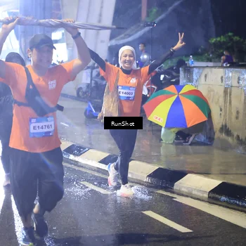 Runner Photo 7921772