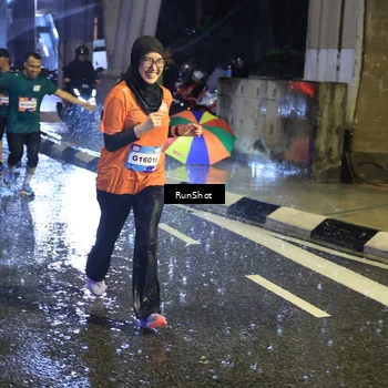 Runner Photo 7921774