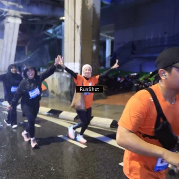 Runner Photo 7921779