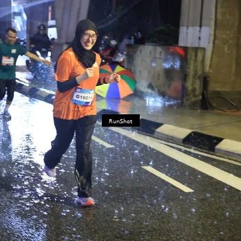 Runner Photo 7921783