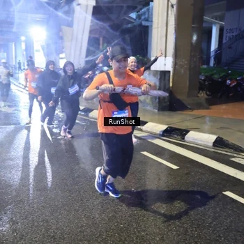 Runner Photo 7921785