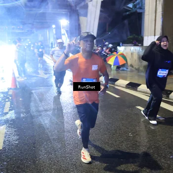 Runner Photo 7921794