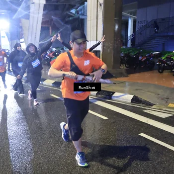 Runner Photo 7921799