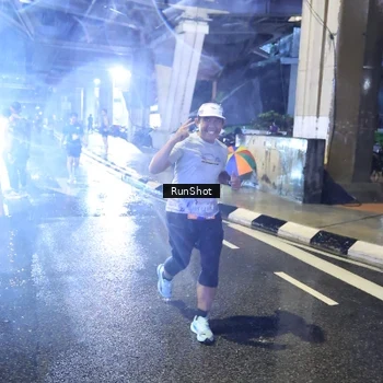 Runner Photo 7921818