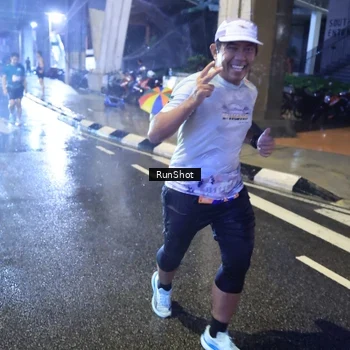 Runner Photo 7921822