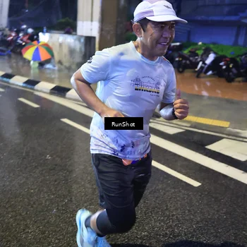 Runner Photo 7921824