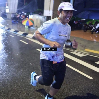 Runner Photo 7921825