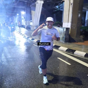 Runner Photo 7921831