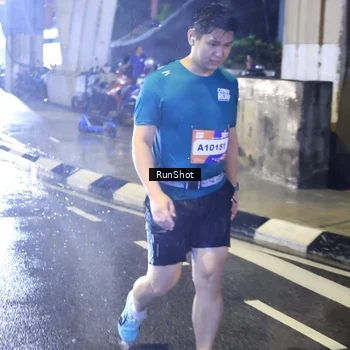 Runner Photo 7921843