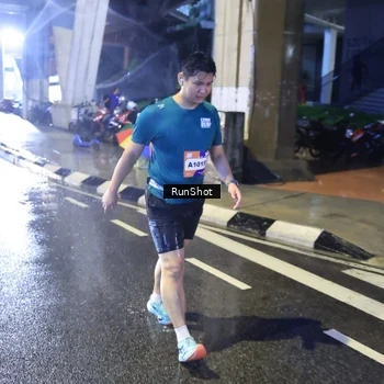 Runner Photo 7921851